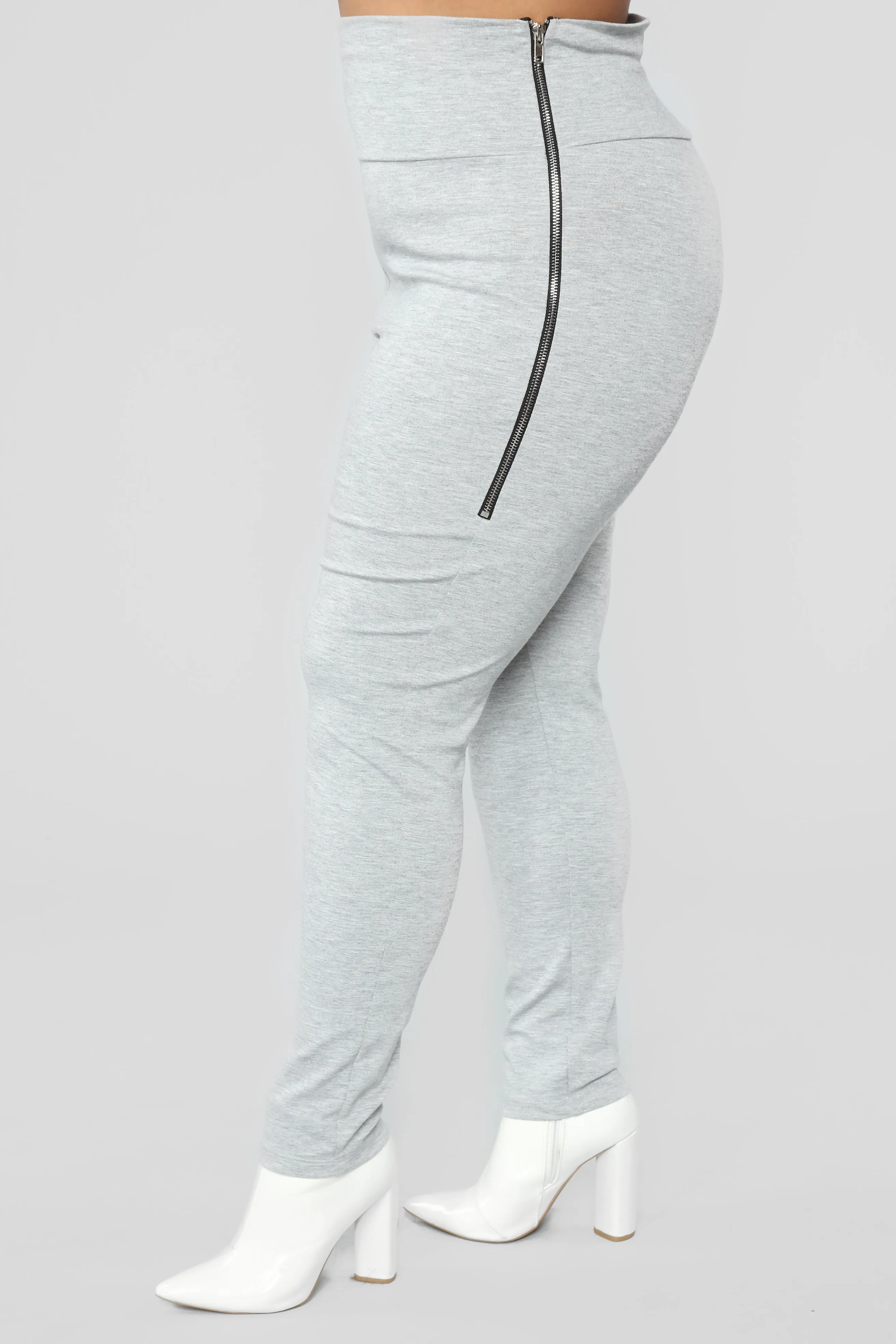 Above And Beyond High Rise Leggings - Grey